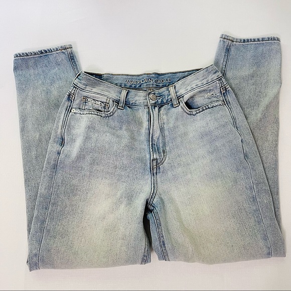 American Eagle Outfitters Denim - AMERICAN EAGLE OUTFITTERS light washed Mom Jeans light denim blue 4 regular